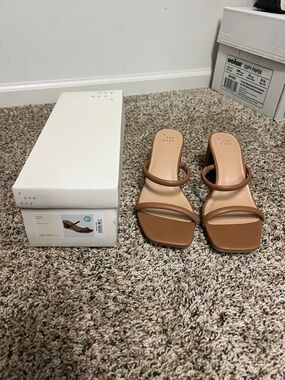 a new day Brown Square-Toe Double-Strap Slide Heels size 8.5